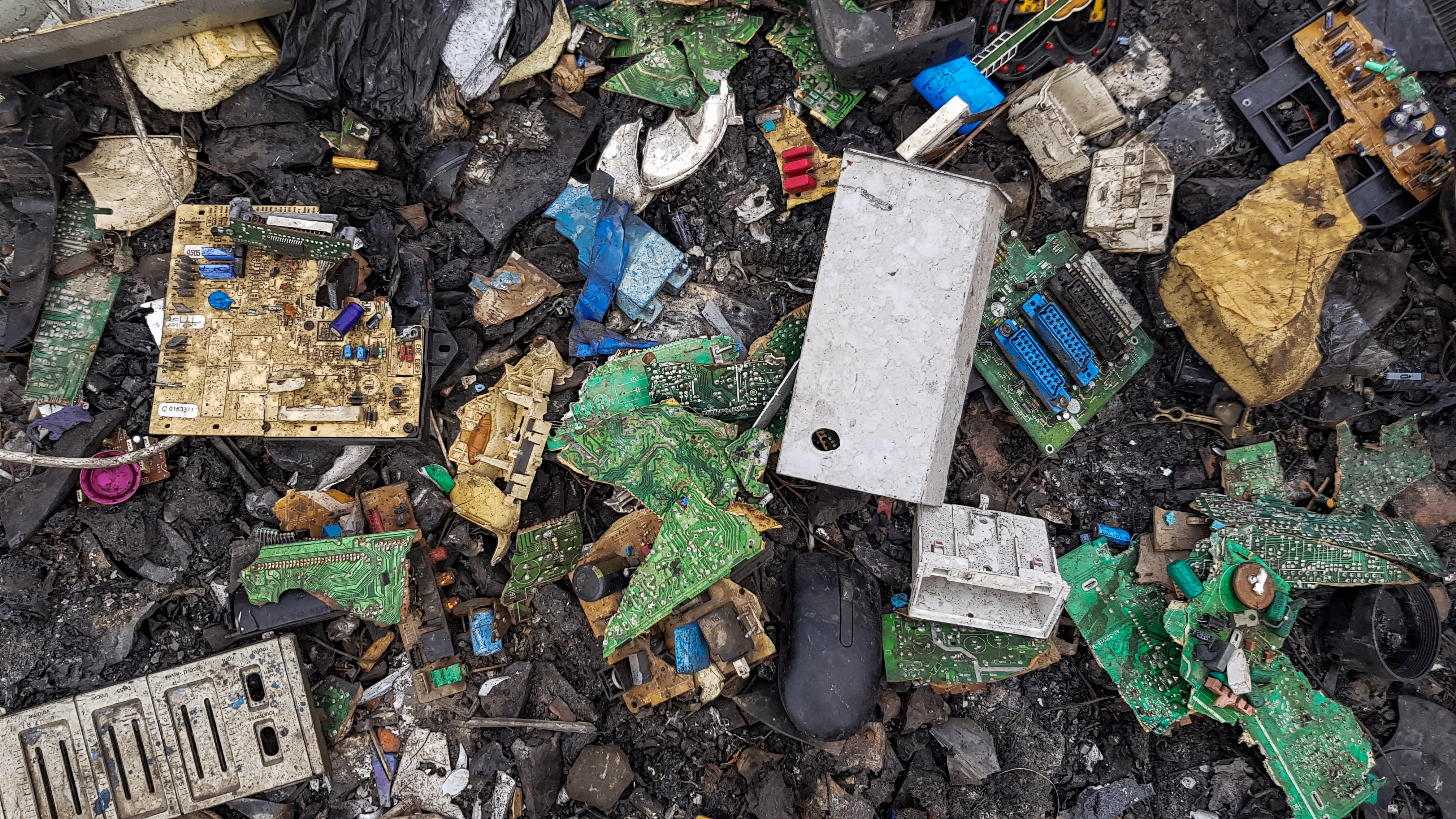 Image showing electronic waste in Agbogbloshie, Ghana, which is known for being a dumping site for the electronic and automotive waste of the Western world